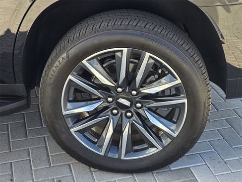 Used 2024 Cadillac Escalade Sport image 8