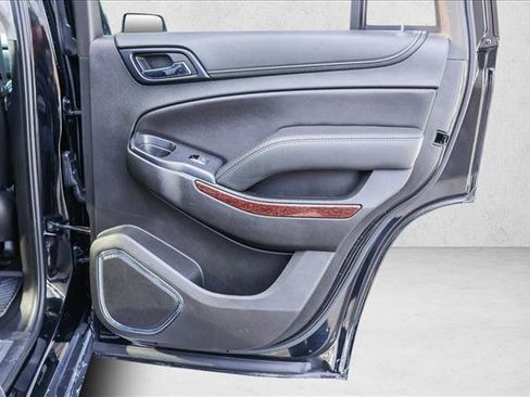 Used 2018 GMC Yukon SLT image 27