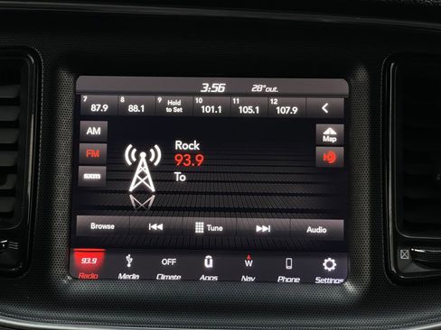 Used 2018 Dodge Challenger R/T Scat Pack image 23