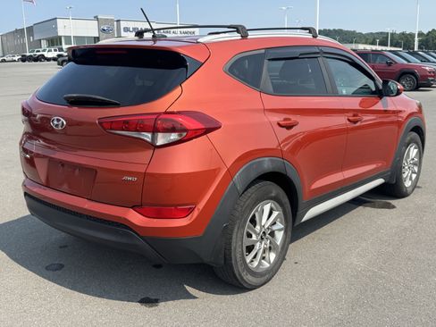 Used 2017 Hyundai Tucson SE w/ SE Popular Package 02 AWD/4WD image 3