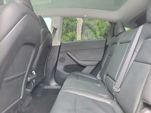 Used 2023 Tesla Model Y Long Range AWD/4WD image 15