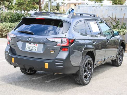 Used 2025 Subaru Outback Wilderness w/ Wilderness Package AWD/4WD image 10