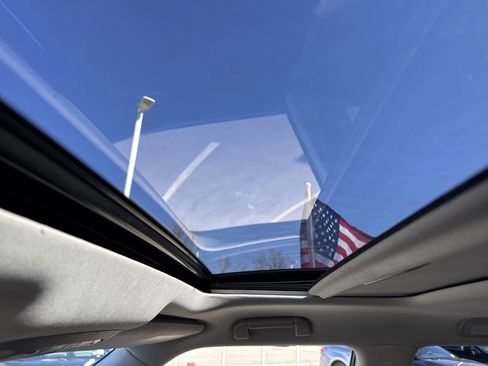 Used 2020 Nissan Armada SL w/ Premium Package image 33