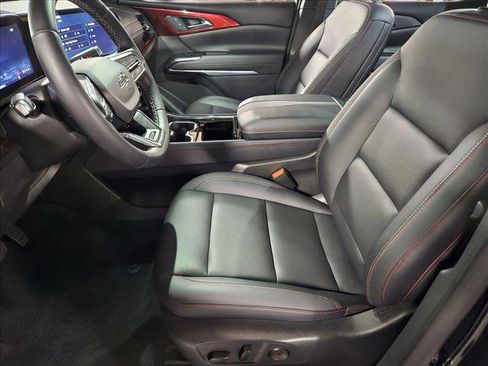 Used 2024 Chevrolet Traverse Z71 AWD/4WD image 15