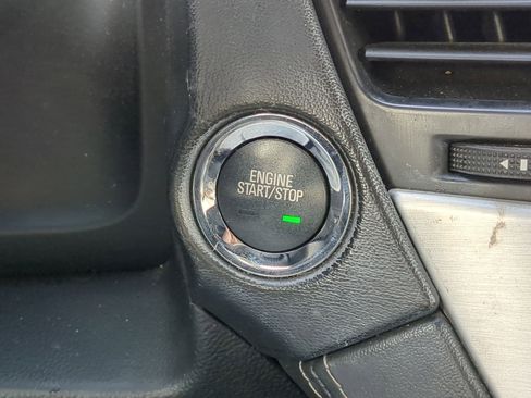 Used 2016 GMC Yukon SLT image 21