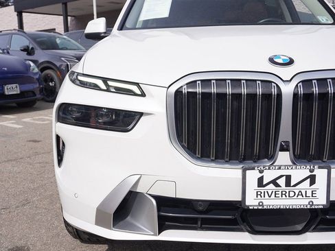 Used 2023 BMW X7 xDrive40i w/ Premium Package AWD/4WD image 15