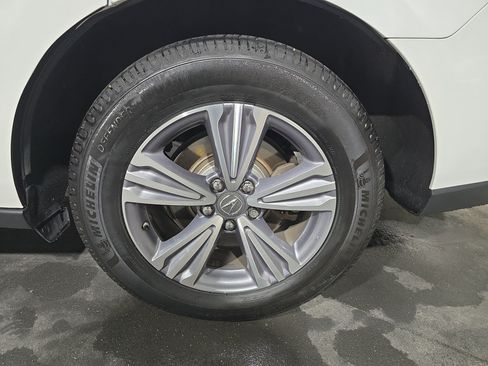Used 2020 Acura MDX FWD image 32
