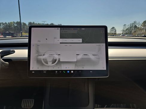 Used 2021 Tesla Model Y Performance image 28