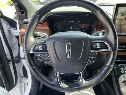 Certified 2022 Lincoln Nautilus Reserve AWD/4WD image 33