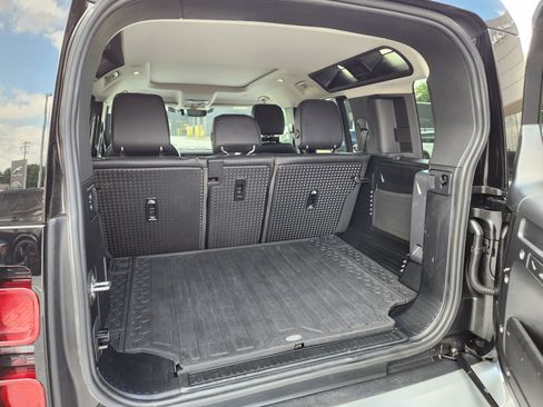 Certified 2023 Land Rover Defender 110 S AWD/4WD image 8