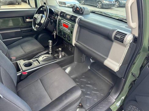 Used 2014 Toyota FJ Cruiser 4WD w/ Upgrade Package image 19