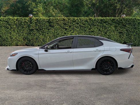 Used 2023 Toyota Camry XSE image 7