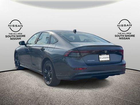 Used 2025 Honda Accord SE image 7