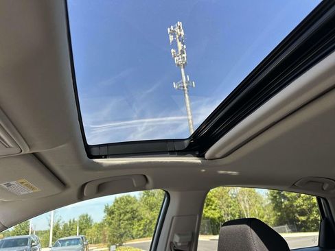 Certified 2025 Honda Accord SE image 19