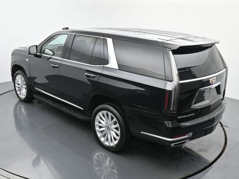 New 2026 Cadillac Escalade 4WD w/ LPO, Floor Liner Package image 25