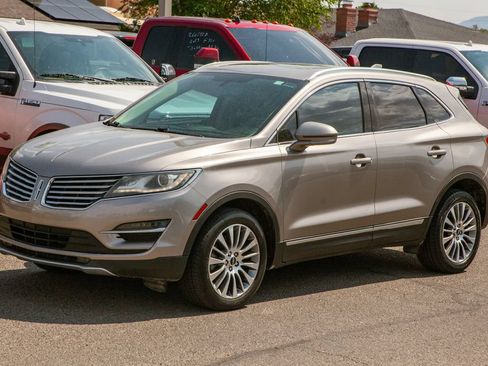 Used 2018 Lincoln MKC Reserve FWD image 9