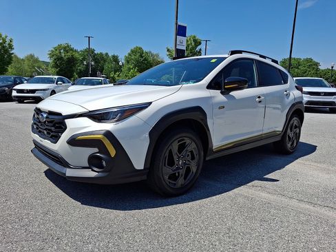 Used 2024 Subaru Crosstrek 2.5i Sport w/ Crosstrek Mirror Package AWD/4WD image 3