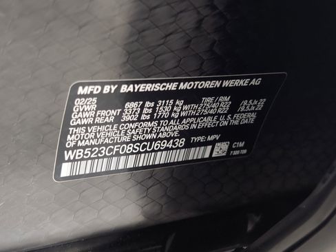 Used 2025 BMW iX xDrive50 w/ Premium Package image 19