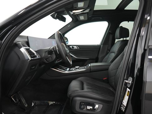 Used 2025 BMW X5 M60i AWD/4WD image 25