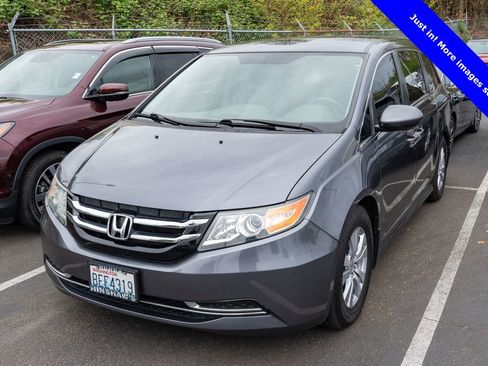 Used 2016 Honda Odyssey SE image 1