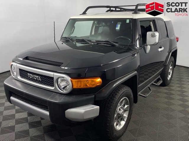 Used 2012 Toyota FJ Cruiser 4WD w/ Upgrade Pkg image 3