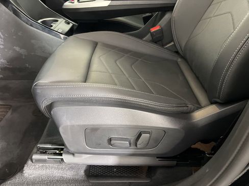 Certified 2025 BMW X1 xDrive28i w/ Convenience Package image 16