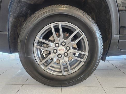 Certified 2025 GMC Acadia Elevation image 12