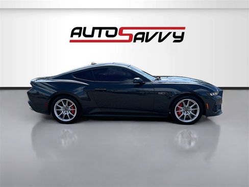 Used 2024 Ford Mustang GT Premium image 8