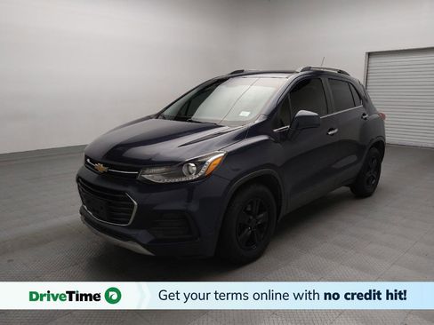 Used 2019 Chevrolet Trax LT w/ LT Convenience Package image 1