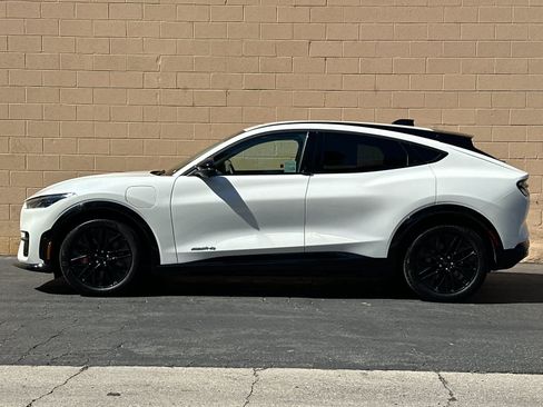 Certified 2025 Ford Mustang Mach-E Premium w/ Sport Appearance Package AWD/4WD image 5
