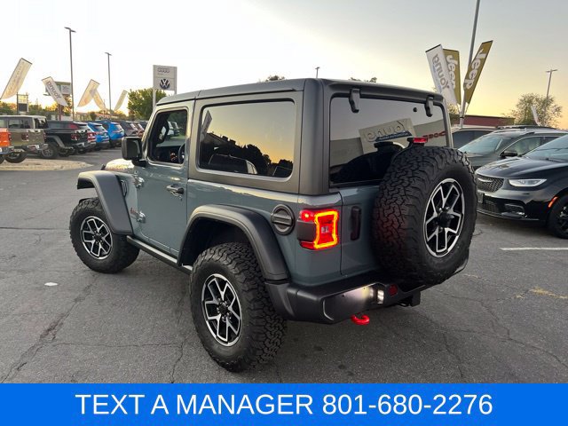 Used 2024 Jeep Wrangler Rubicon w/ Convenience Group AWD/4WD image 3