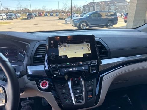 Certified 2024 Honda Odyssey Elite image 14