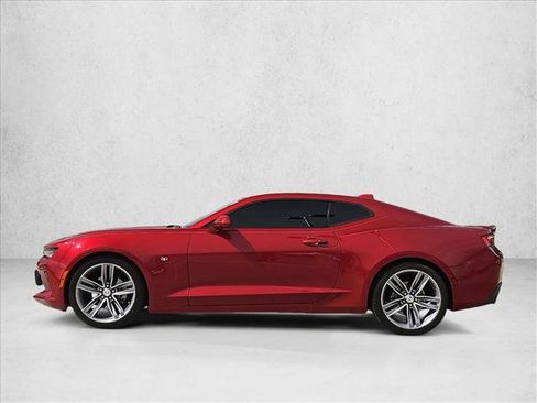 Used 2018 Chevrolet Camaro LT RWD image 9