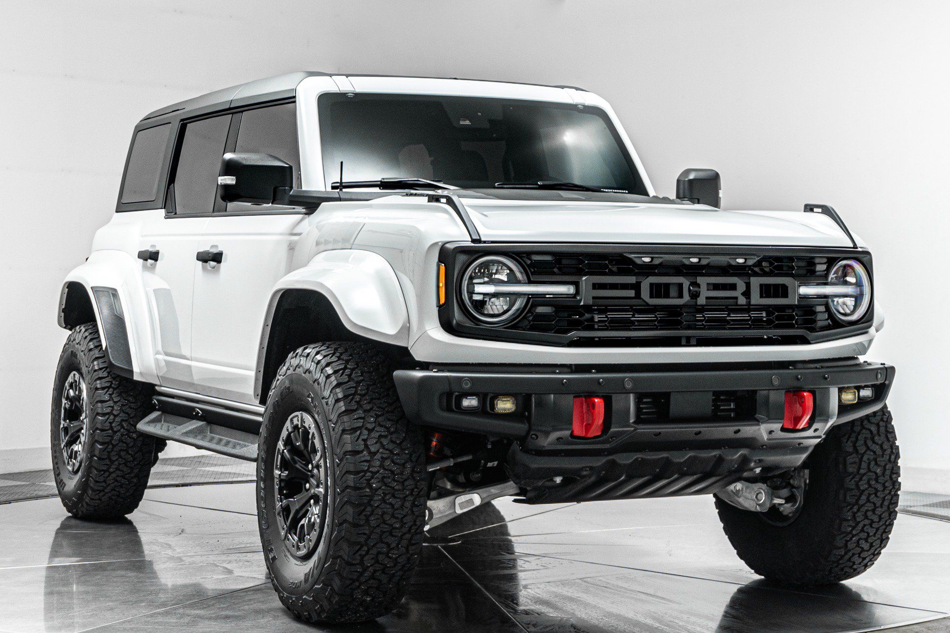 Used 2024 Ford Bronco Raptor AWD/4WD image 3
