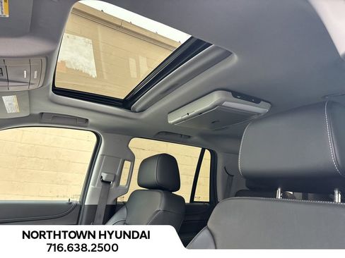 Used 2019 Chevrolet Tahoe Premier w/ RST Edition image 2