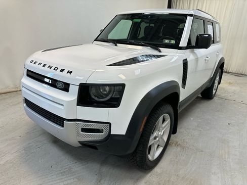 Used 2023 Land Rover Defender 110 SE AWD/4WD image 10