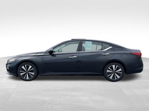 Used 2019 Nissan Altima 2.5 SV FWD image 8