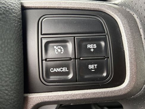 Used 2022 RAM 3500 Tradesman w/ Chrome Appearance Group AWD/4WD image 15
