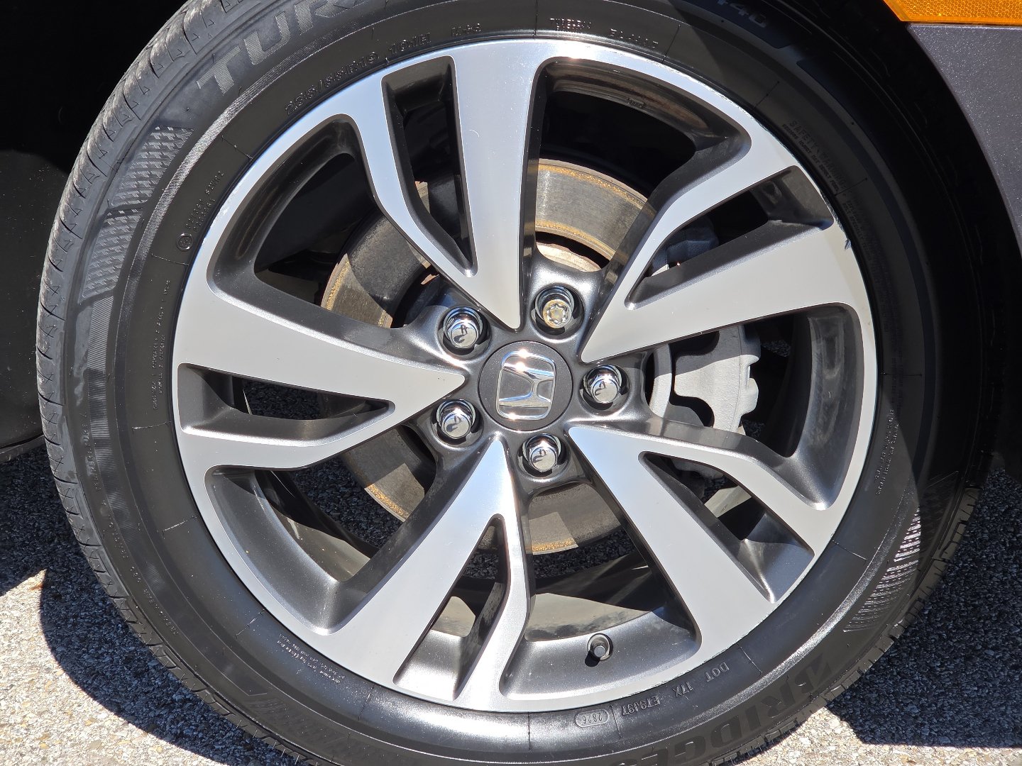 Used 2024 Honda Odyssey Touring image 11