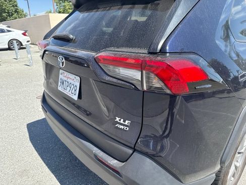 Used 2024 Toyota RAV4 XLE AWD/4WD image 12