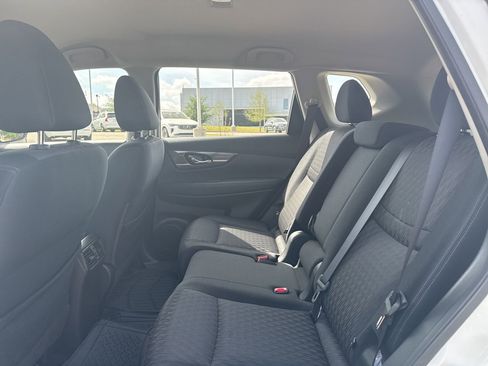 Used 2017 Nissan Rogue S image 14