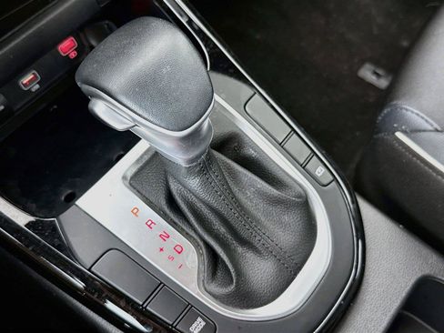 Used 2023 Kia Forte GT-Line w/ GT-Line Premium Package FWD image 17