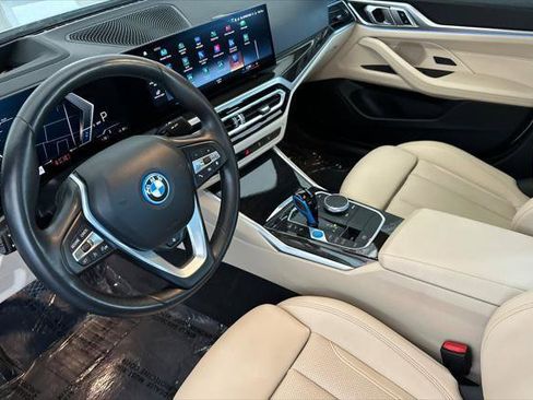 Used 2023 BMW i4 eDrive35 w/ Premium Package RWD image 9