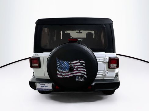 Used 2023 Jeep Wrangler Sahara w/ Cold Weather Group AWD/4WD image 6