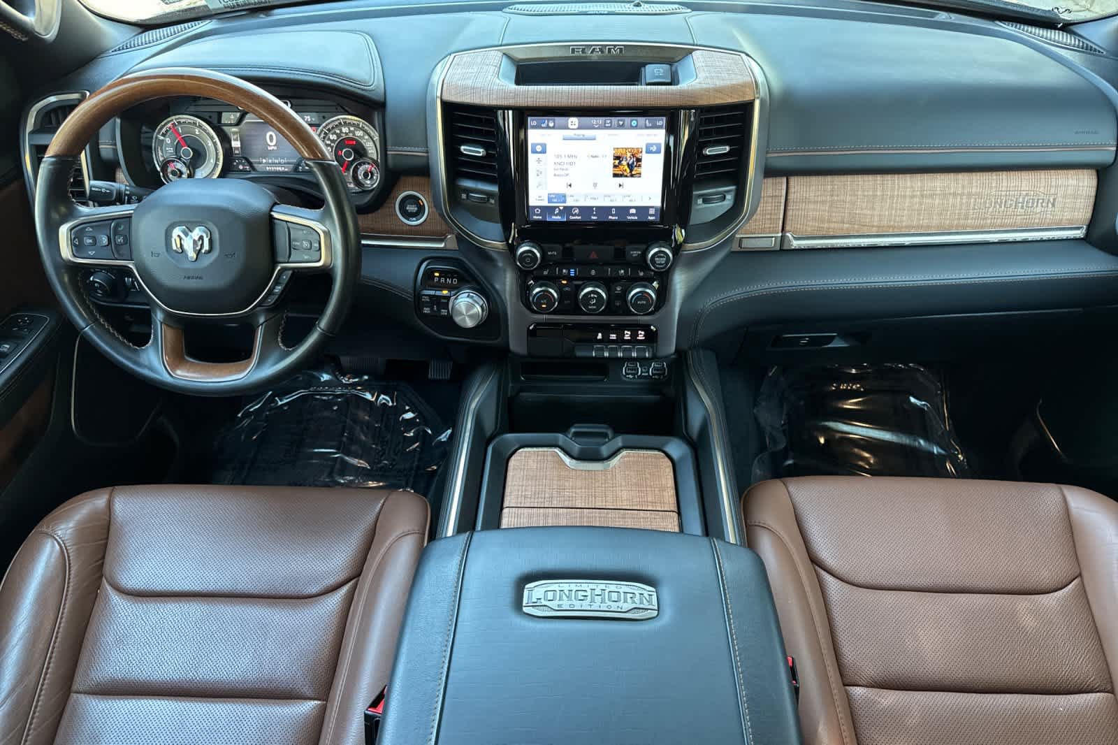 Used 2022 RAM 1500 Limited AWD/4WD image 3