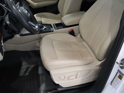 Used 2018 Audi Q5 Prestige w/ Prestige Package image 10