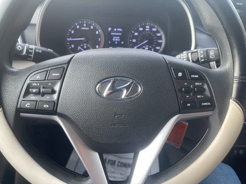 Used 2019 Hyundai Tucson SE w/ Cargo Package image 18