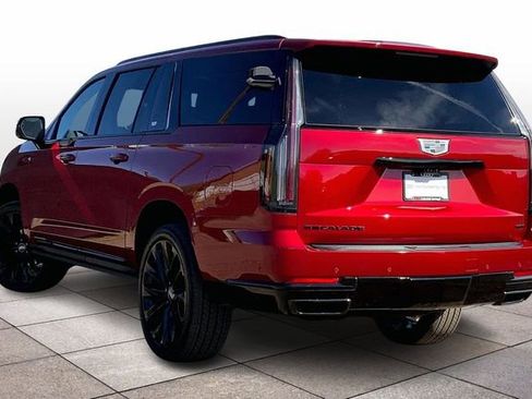 Used 2025 Cadillac Escalade ESV Sport Platinum image 11