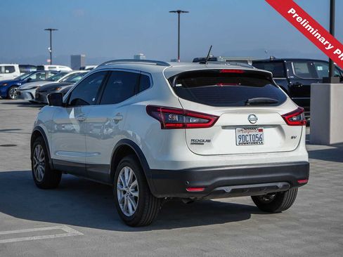 Used 2022 Nissan Rogue Sport SV w/ Technology Package FWD image 8
