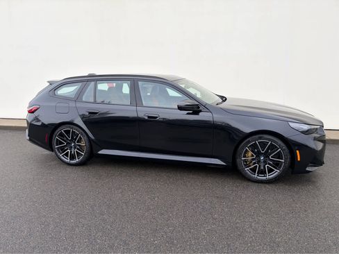 New 2026 BMW M5 Touring w/ M Driver's Package AWD/4WD image 10